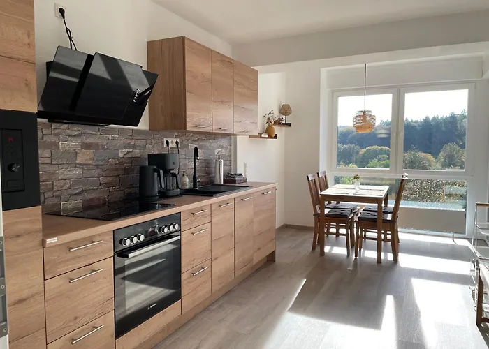 Gemuetliche Gaestewohnung, Zentral, Mit Blick In Die Natur