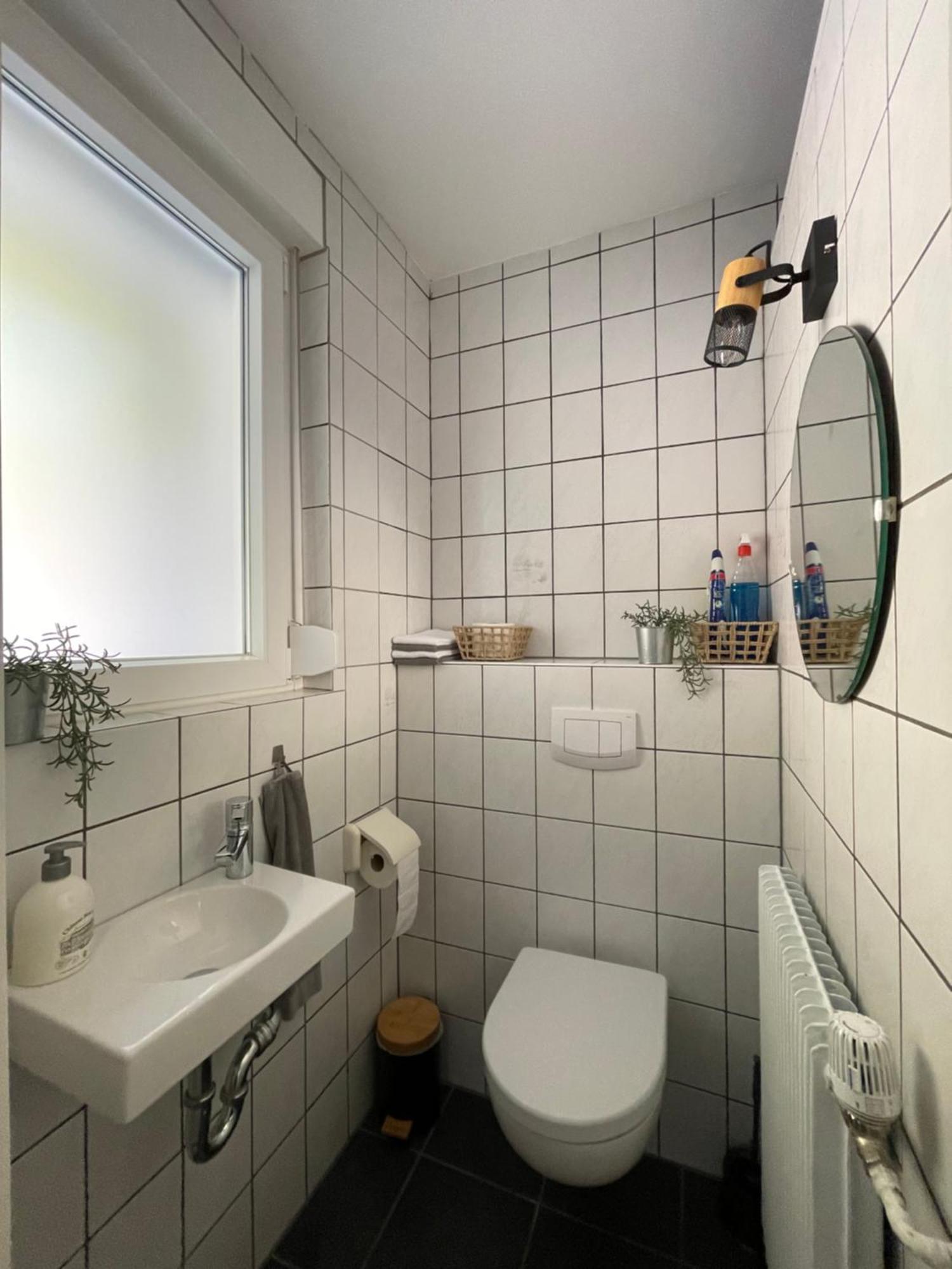 Gemuetliche Gaestewohnung, Zentral, Mit Blick In * Ennepetal